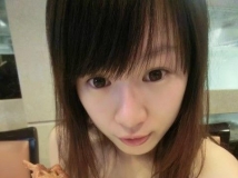 E奶正妹露嫩白美胸~餐廳爆乳用餐[25P]