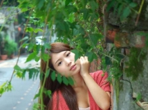 E奶雞排妹~甜美街拍小露溝[30P]
