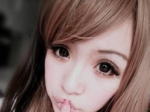 32D電眼性感正妹~元欣~低胸露溝自拍照[20P]