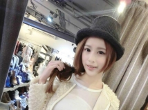 32F的火辣學生妹~Vicky 同學！妳穿成這樣 我要怎麼專心上課？ [50P+影片]