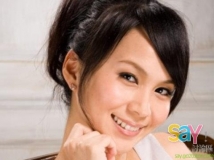 「女f4 stacy」臉書自爆　泣訴遭陪睡潛規則 [10P+影]