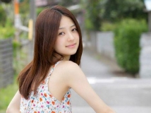 清純比基尼正妹海邊脫了[30P]