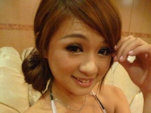 Show Girl必備 低胸露溝自拍[60P]