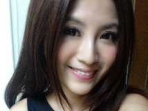 九頭身美女~曉育兒~自PO中空爆乳美腿照 [10P]