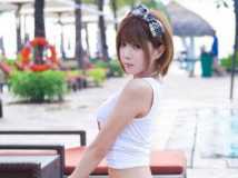 韓國E奶小模許允美 嬌羞紅顏、白皙豪乳[5P]