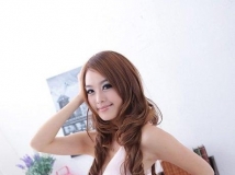 美眉穿性感睡衣 [5P]