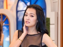 美胸女星沒穿內衣！　劉伊心崩奶、王思佳露光光 [4P]