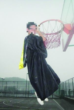 自殺式畢業照