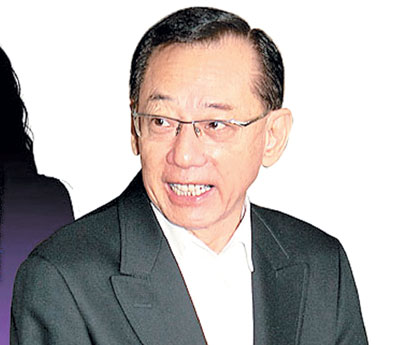 楊受成自爆開房