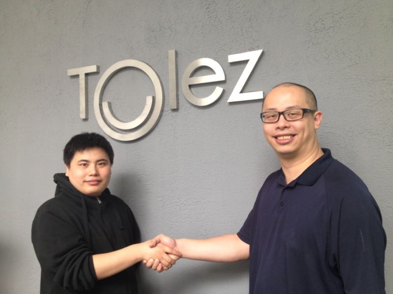 杭州拓樂網路科技HOT製作人鄒愛祥(左)與凡特斯數位科技產品營運總監黃瀚潁(右)合作,宣佈正式代理《<strong>HOT熾 Online</strong>》 杭州拓樂網路科技HOT製作人鄒愛祥(左)與凡特斯數位科技產品營運總監黃瀚潁(右)合作,宣佈正式代理《<strong>HOT熾 Online</strong>》