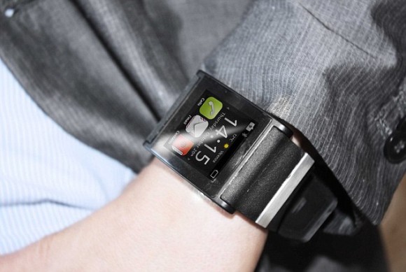 BRITAIN - Smart Watch