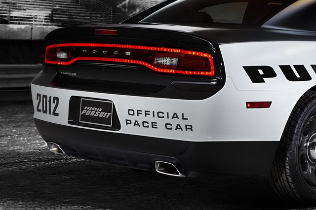 2012-Dodge-Charger-Pursuit-4[2].jpg